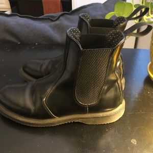 Dr. Martens Flora Boots